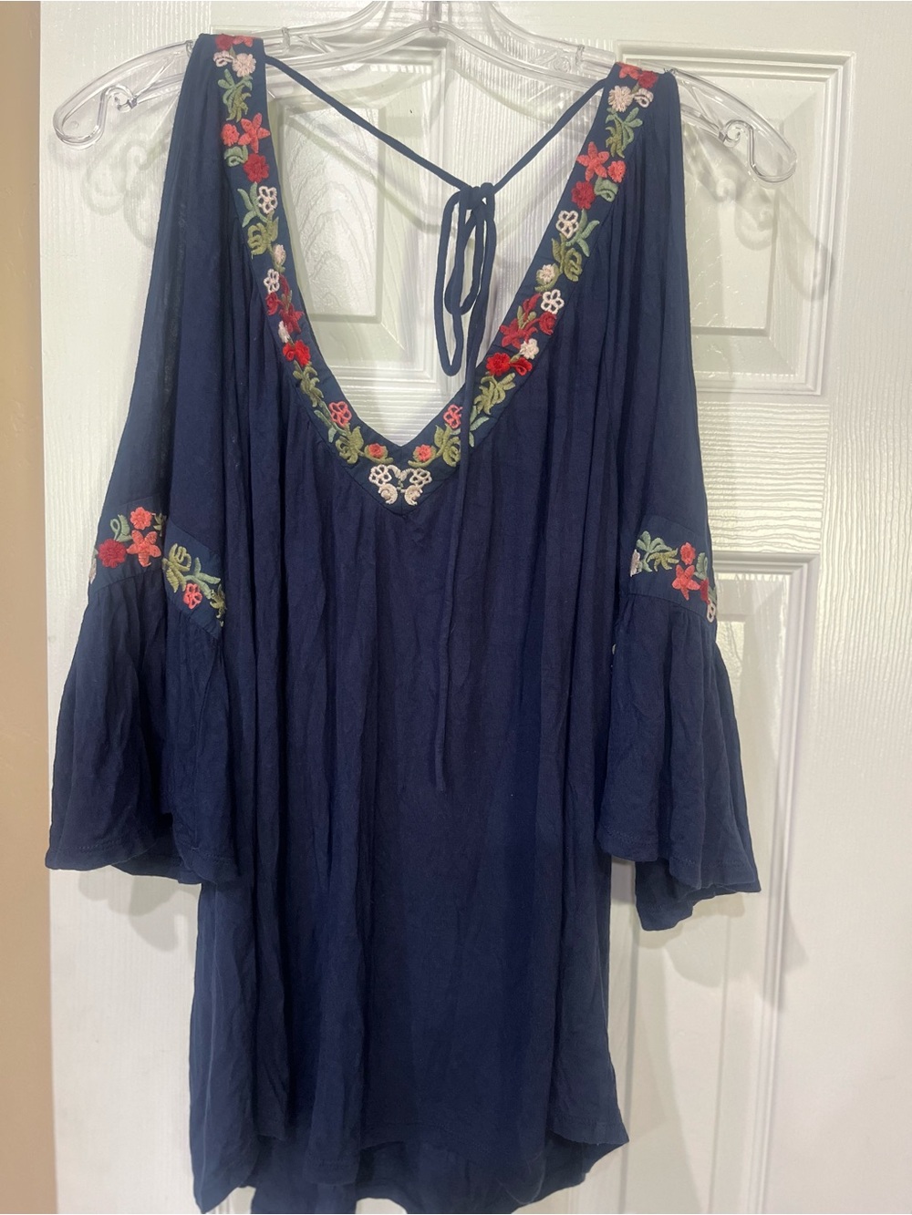 Navy Floral Embroidered Cold-Shoulder Top - Picture 4 of 4